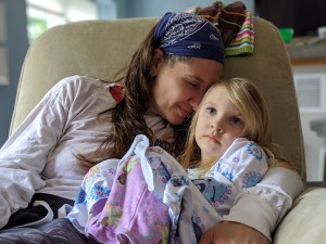 00100trPORTRAIT_00100_BURST20200522183525533_COVER