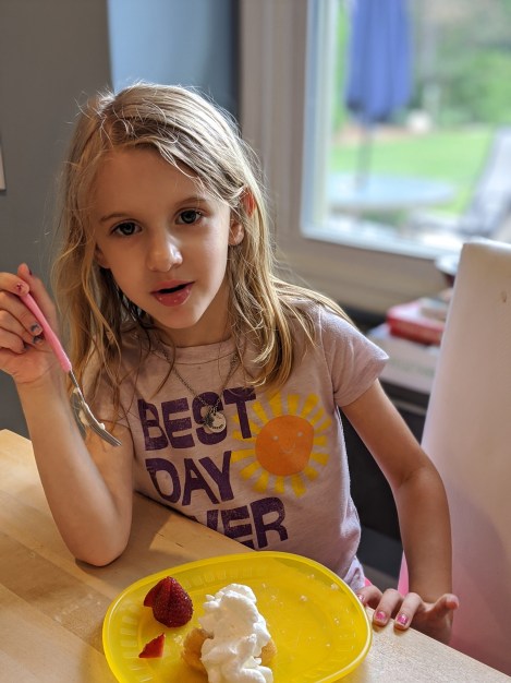 00100trPORTRAIT_00100_BURST20200627151428704_COVER